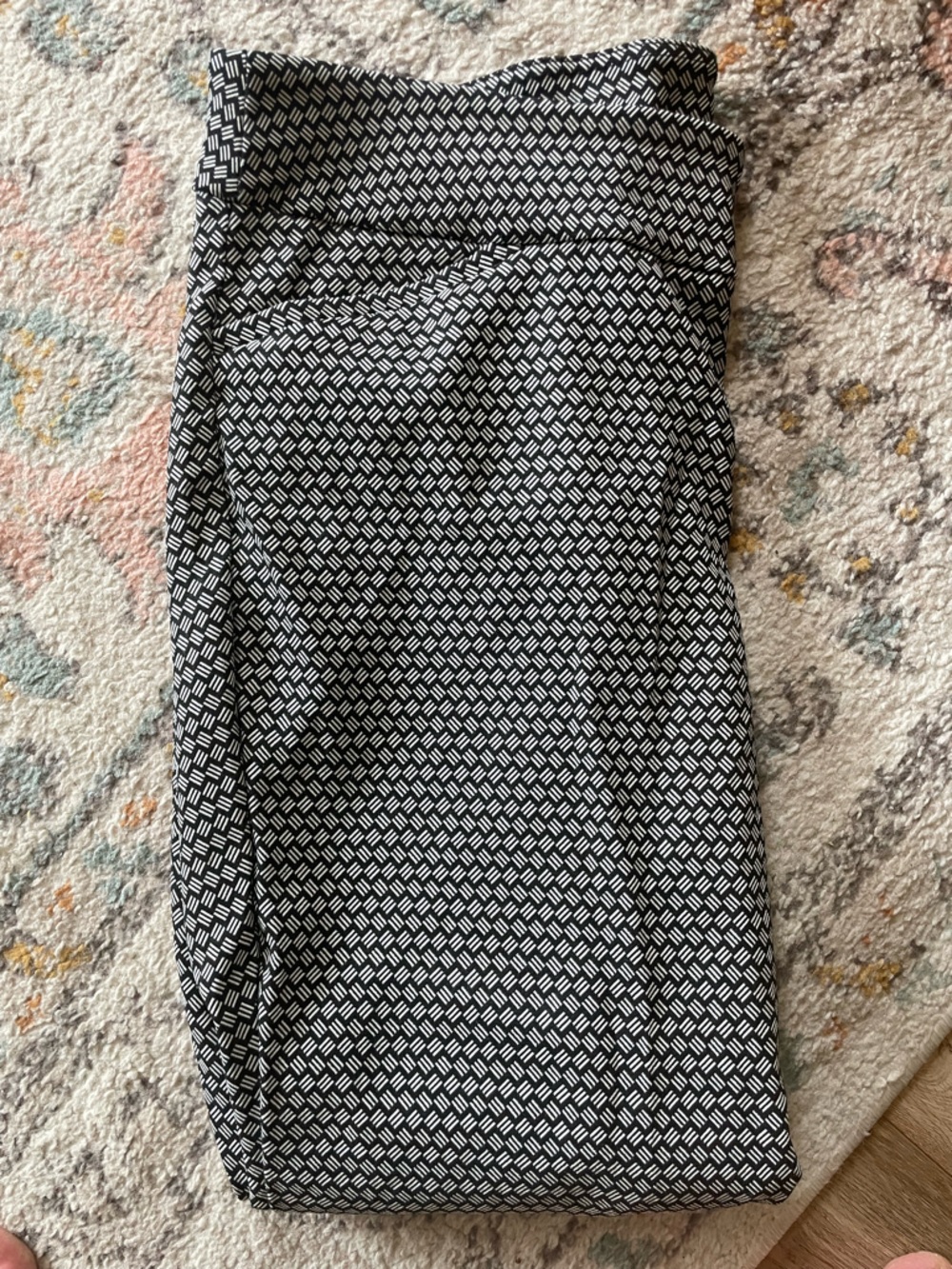 Terra & Sky Black and White Geometric Print Dress pant